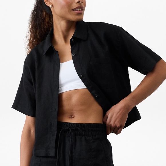 Athleta Retreat Short Sleeve Linen Button Down shirt Sz medium black - like new! - Picture 2 of 12